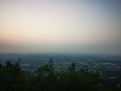 -鬼笑石后山停车场
