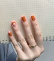-悦指间美甲美睫