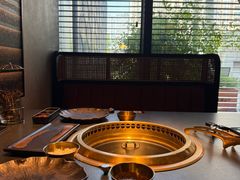 -铭牛烧肉·和牛海鲜自助(高新月牙湖店)