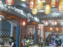 大堂-东来菜馆•手抓海鲜家常菜•海鲜锅贴(鸽子窝店)