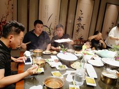 -幸福里四季火锅店