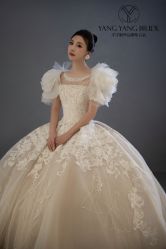 -洋洋婚纱品牌集合店