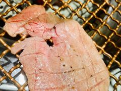 黑牛牛舌-明洞阿姨·韩式酱蟹烤肉·创意料理(三元桥店)