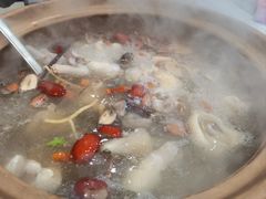 炭炉果鸡煲-威邵鸡煲(西华路总店)