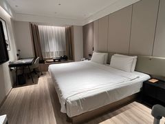 -杭州西湖湖滨银泰亚朵酒店