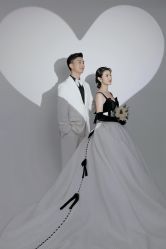 点击看大图 -挪娅婚纱摄影皇家会所
