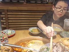-洱火云南酸菜牛肉火锅(石景山当代商城店)