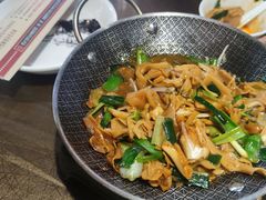 -东口码头·烧鸽子·鱼头泡饼·地方菜(金鹰悦城店)