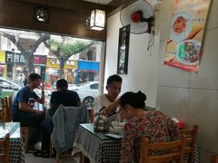 大堂-辛记豆汤家常菜(芳草街店)