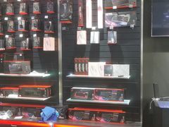 -ROG玩家国度(烟台众诚店)
