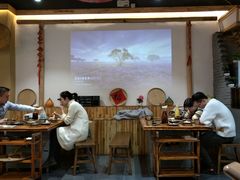 大堂-锅来乐地锅鸡(安亭店)