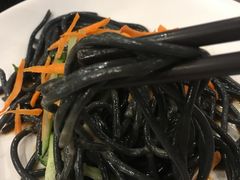 -鼎极鸳鸯锅。铁板烧-新营店