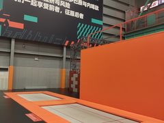 -极限PLAY运动娱乐新世界·团建派对潮玩休闲馆·室内蹦极高空游乐园
