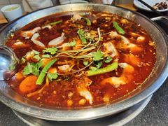 冷锅鱼-小饕荟雅安贡椒鱼鲜馆(广福桥店)