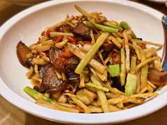 -陈厨老味·老派郴州菜(宜章店)