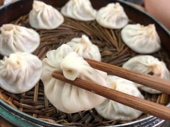 -清真老铁家灌汤包