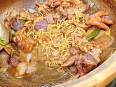 -胡须佬鸡煲四季火锅店(石厦西村直营店)