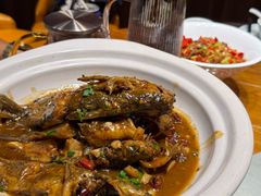 家烧黄骨鱼-黄泥岗·地道湖北菜(奥特莱斯店)