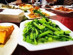 -唔呶喔哩酒家(生产街店)