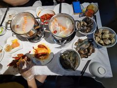 -领鲜活海鲜榴莲自助火锅(东门店)