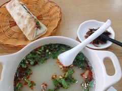 -金诚张妈妈羊汤·驴肉火烧(旧宫佳和园店)