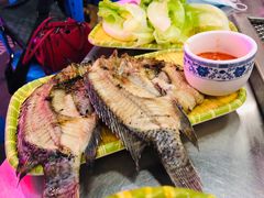 烤鱼-石屏老字号4号包浆豆腐美食城(泼水广场店)