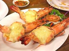 -J Daeng Seafood