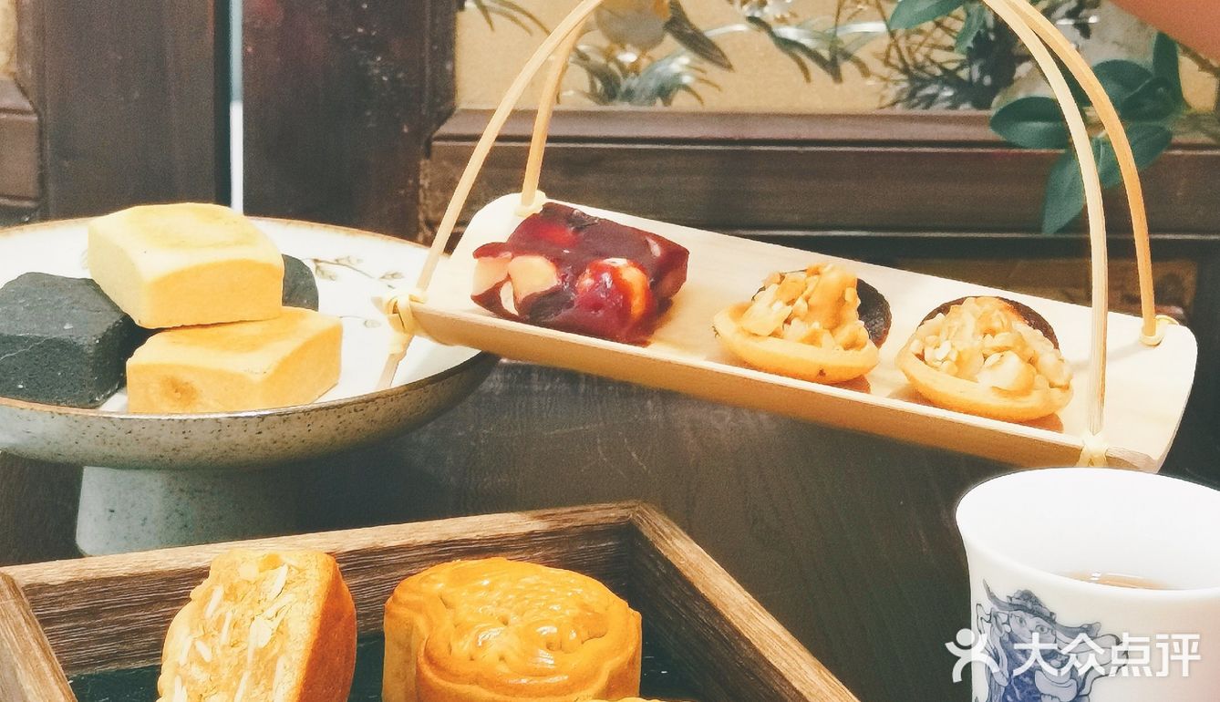 🌞江南西甜品店| 丰富月饼礼盒·让中秋更美好‼️ 