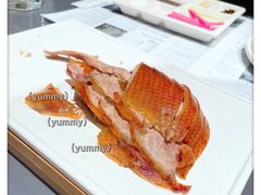 酥不腻烤鸭-小大董·烤鸭(观景餐厅·南京西路店)