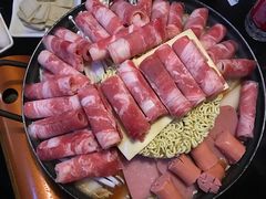 -炙韩料理·部队锅专门店