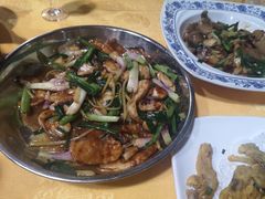 -鲤鱼塘农家山庄