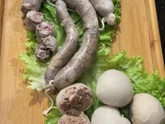 -顶顶汤火牛排火锅·经典铜锅涮肉