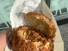 咸蛋黃肉松麻薯泡芙-西树泡芙(珠海华发商都店)