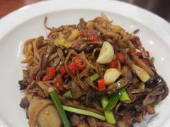 -湖南人家湘菜馆(镇江路店)