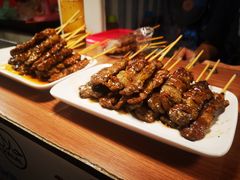 -席娜卡琳火车铁道夜市