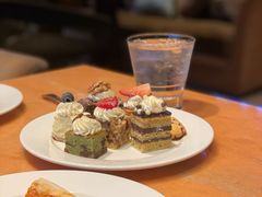 -中山利和希尔顿酒店