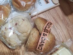 -分子跳动鲜活面包(五一大道店)
