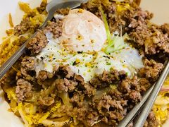 温泉蛋牛丼饭-春笙食堂.丼饭拉面寿司(GOGO新天地店)