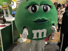 -m豆巧克力世界(上海世茂广场店)