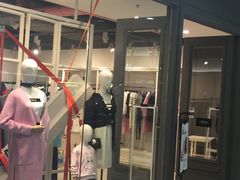 -MO&Co.(龙之梦购物公园店)