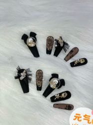 -ZX·美睫设计师汇聚店