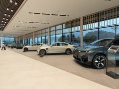 -南充通源宝马4S店(高坪店)