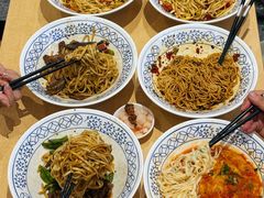 -李与白包子铺(桐梓林店)