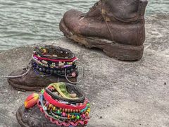 -多瑙河畔鞋履雕塑