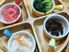 -裕兴记·蟹黄面馆养育巷精选店面馆