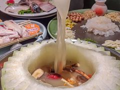 -得意咚瓜·顺德鱼生·冬瓜盅火锅