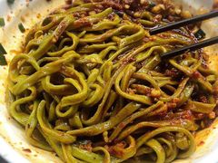 炸酱油泼面-老陈婆手工面庄