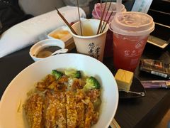 -金色印象·4K影院式足体养生(杨家坪西郊店)