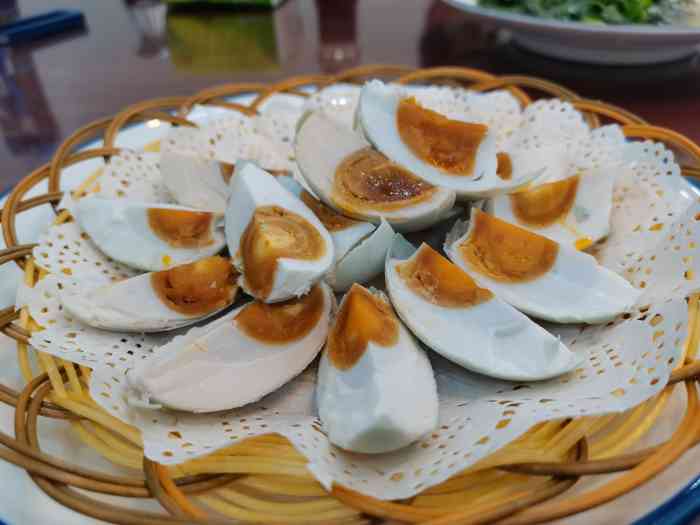 西湖船菜-"挺一般的,菜品种不多,银鱼炒蛋不好吃,湖."-大众点评移动版