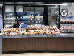 面包甜点陈列柜-莉莲蛋挞(日月光店)